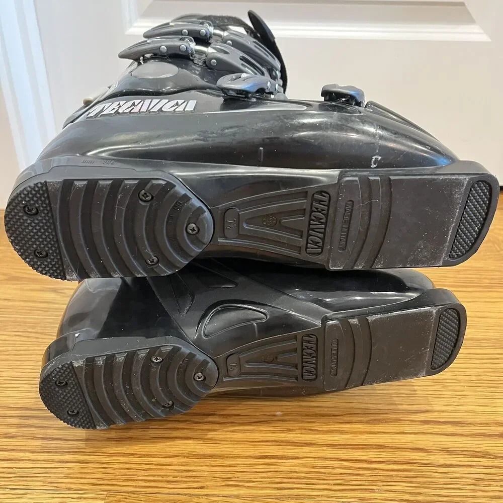 Tecnica 5X Innotec Ski Boots Made In Italy Mens Size 8.5 New Old Stock MSRP $449